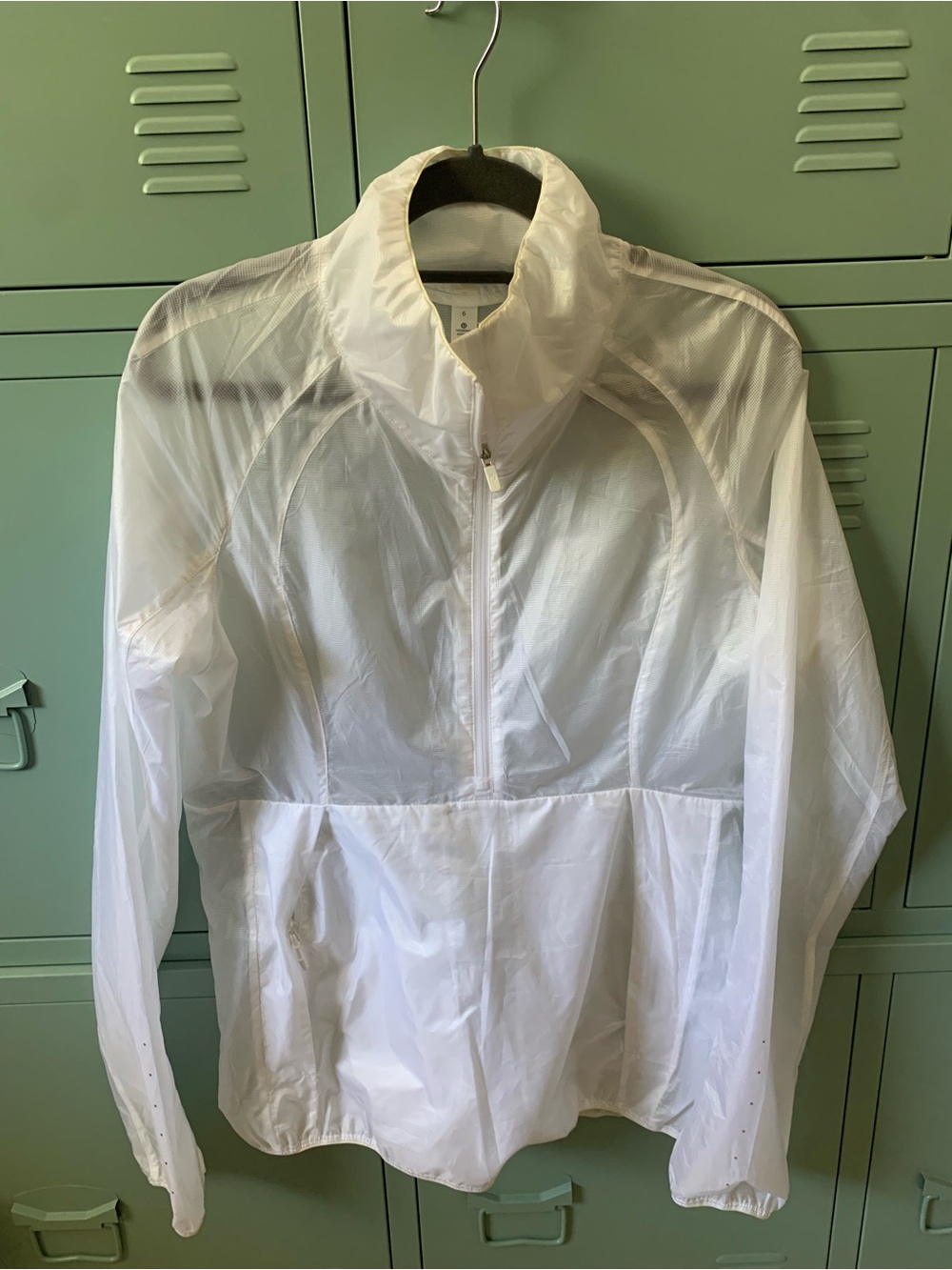 Lululemon windbreaker